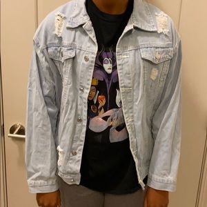 ⭐️3/$5⭐️Distressed men’s jean jacket